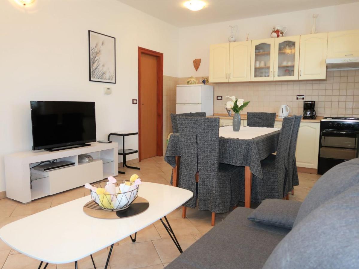 Holiday Home Andrea - Lbn415 By Interhome لابين المظهر الخارجي الصورة