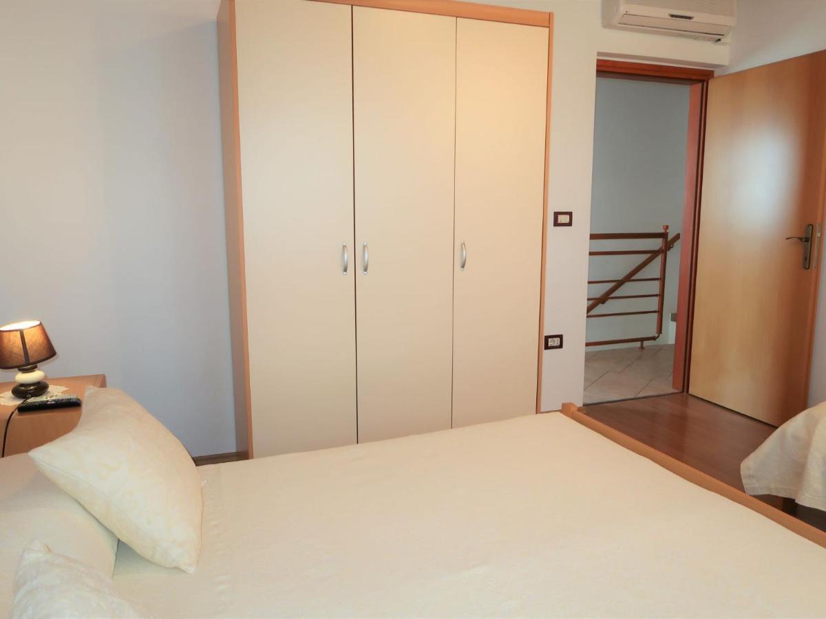 Holiday Home Andrea - Lbn415 By Interhome لابين المظهر الخارجي الصورة